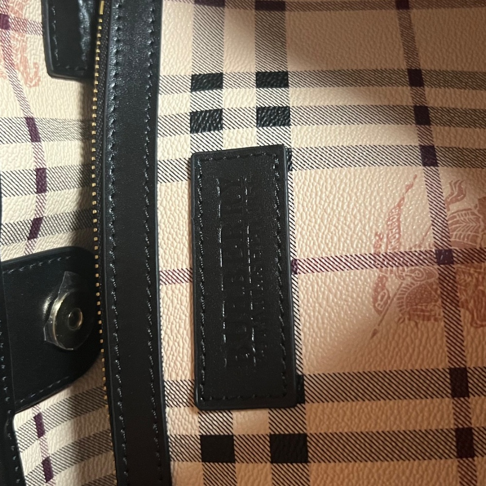 Burberry Tote - Picture 2 of 5